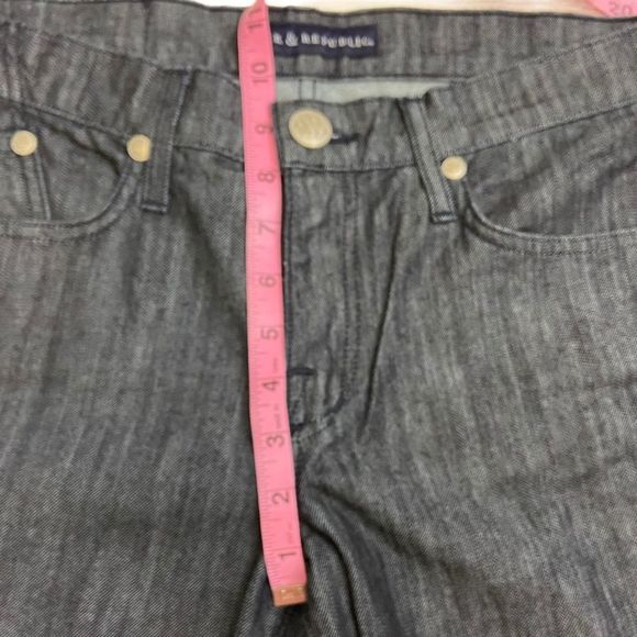 Rock & Republic Sienna Straight Leg  size 29 x 35 1/2 mid rise pocket detail EUC - Picture 7 of 11